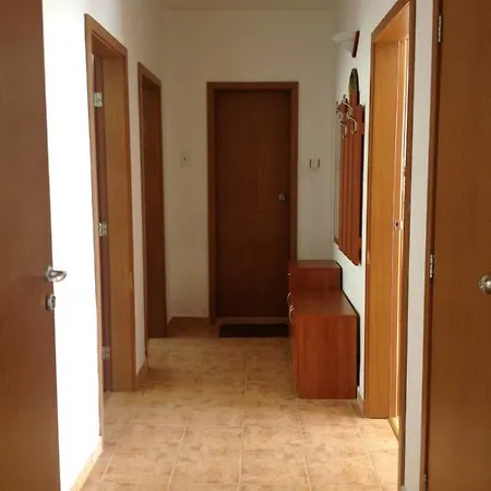 -sea Gate Apartment *
